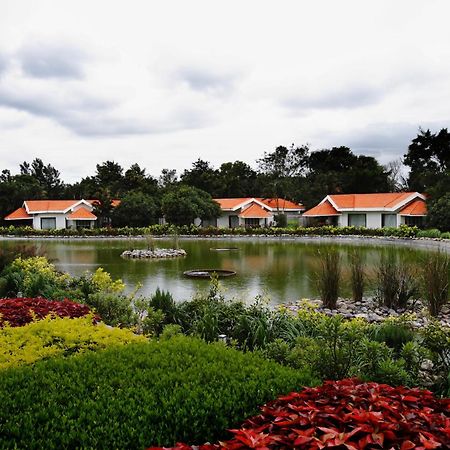 Silent Shores Resort & Spa Mysore Esterno foto
