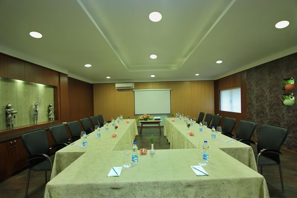 Silent Shores Resort & Spa Mysore Esterno foto