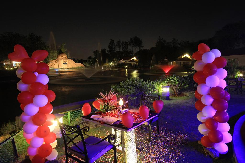 Silent Shores Resort & Spa Mysore Esterno foto