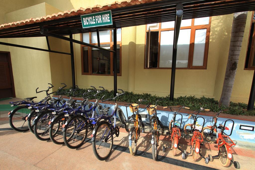 Silent Shores Resort & Spa Mysore Esterno foto