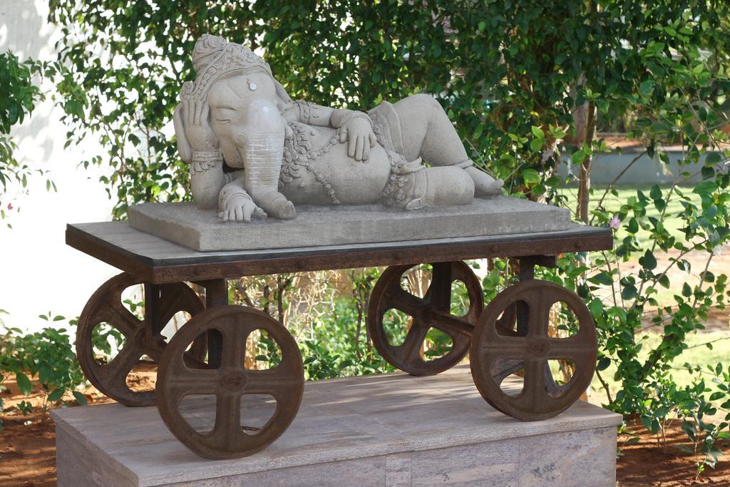 Silent Shores Resort & Spa Mysore Esterno foto