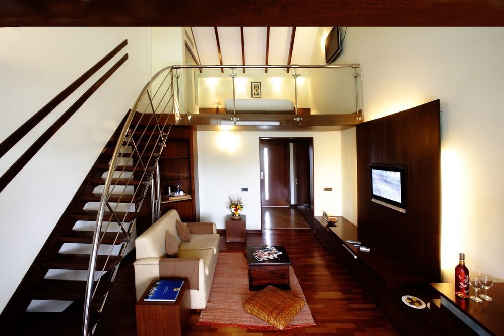 Silent Shores Resort & Spa Mysore Esterno foto