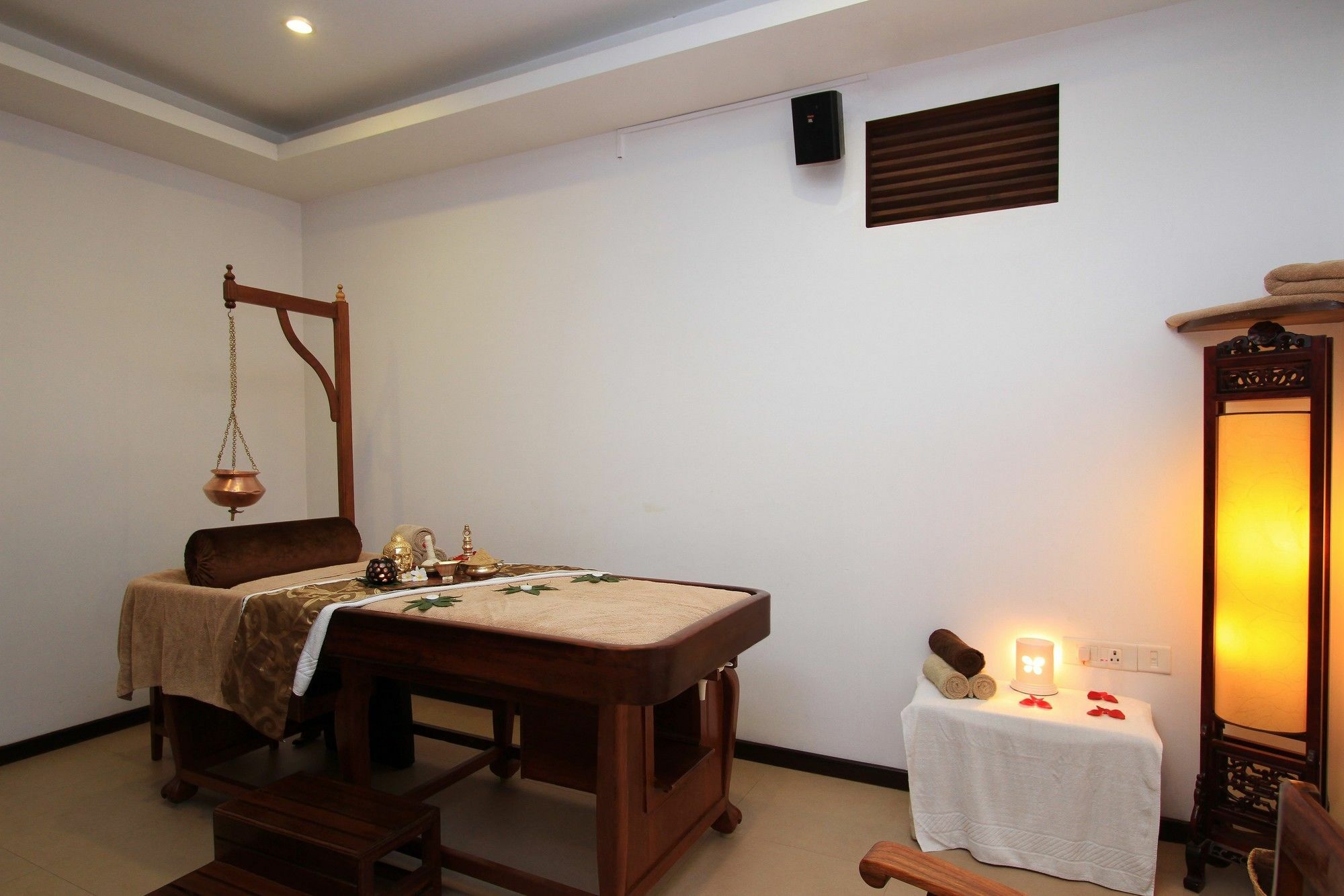 Silent Shores Resort & Spa Mysore Esterno foto